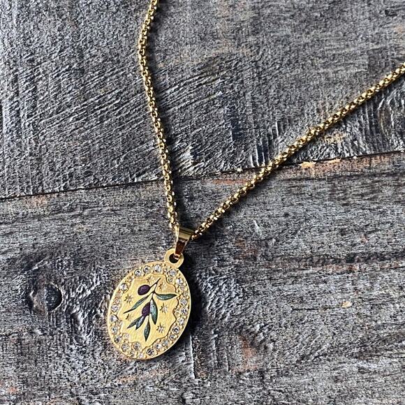 NEW Olive Branch & Rhinestone Layering Necklace - Picture 7 of 16